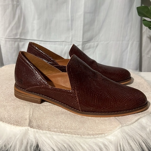 Lucky Ellopy Flat (Women) - Picture 4 of 8